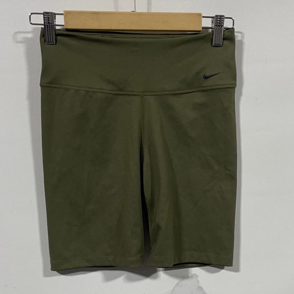 Nike dri-fit Women's Dark Green Bike Shorts